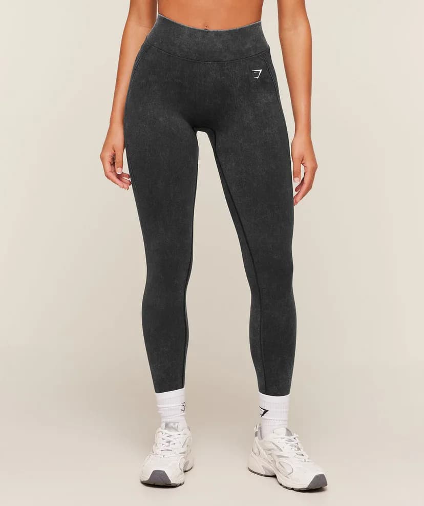 Studio Graphic Legging in Black Wash
