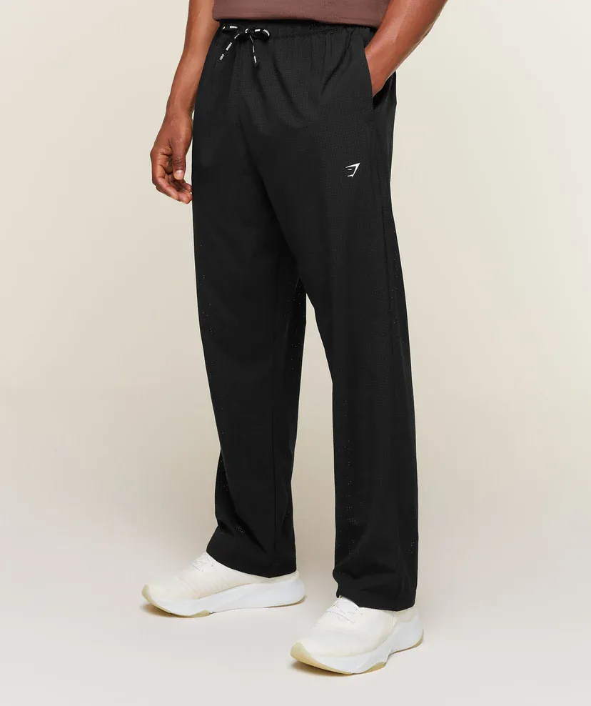 Train Pants in Black